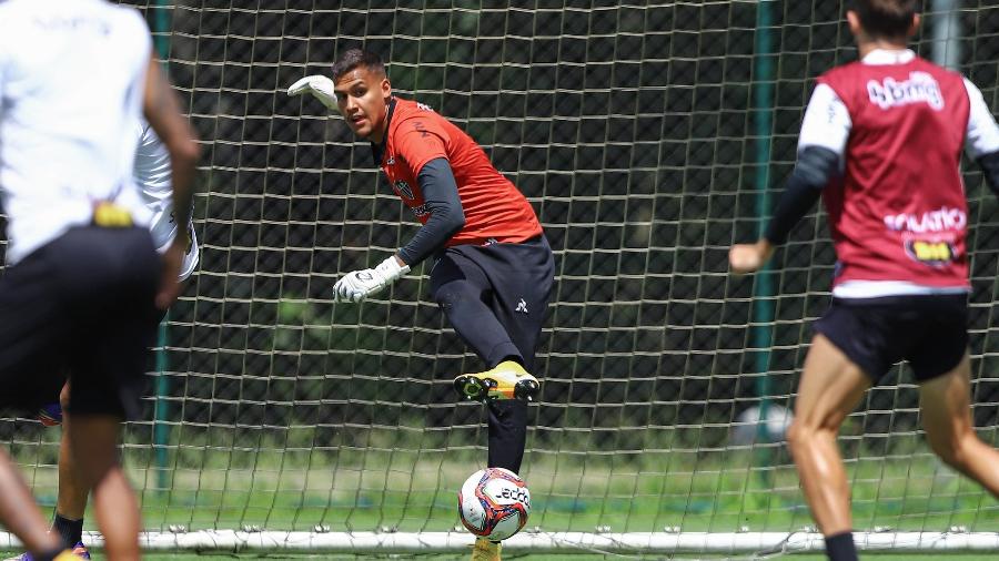 Goleiro do Galo sonha com voos mais altos e nos bastidores sonha com convocação para seleção olímpica - Pedro Souza/Atlético-MG