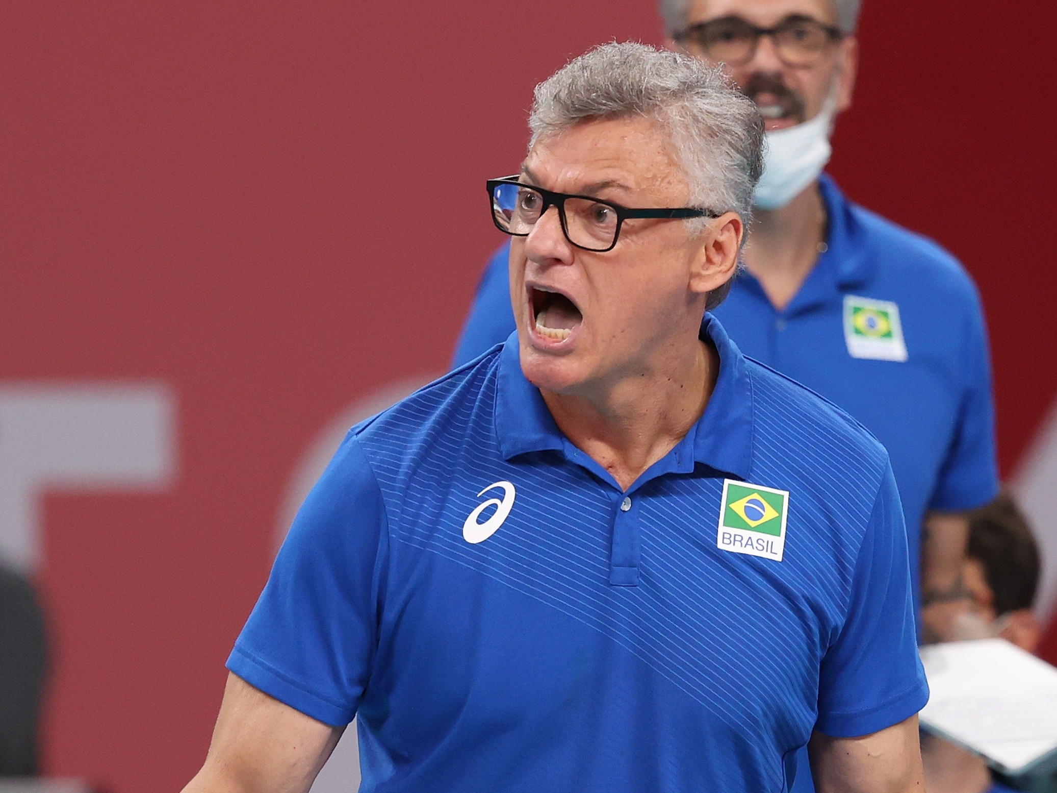 Renan vê Brasil entre favoritos do Mundial de vôlei, mas admite pressão