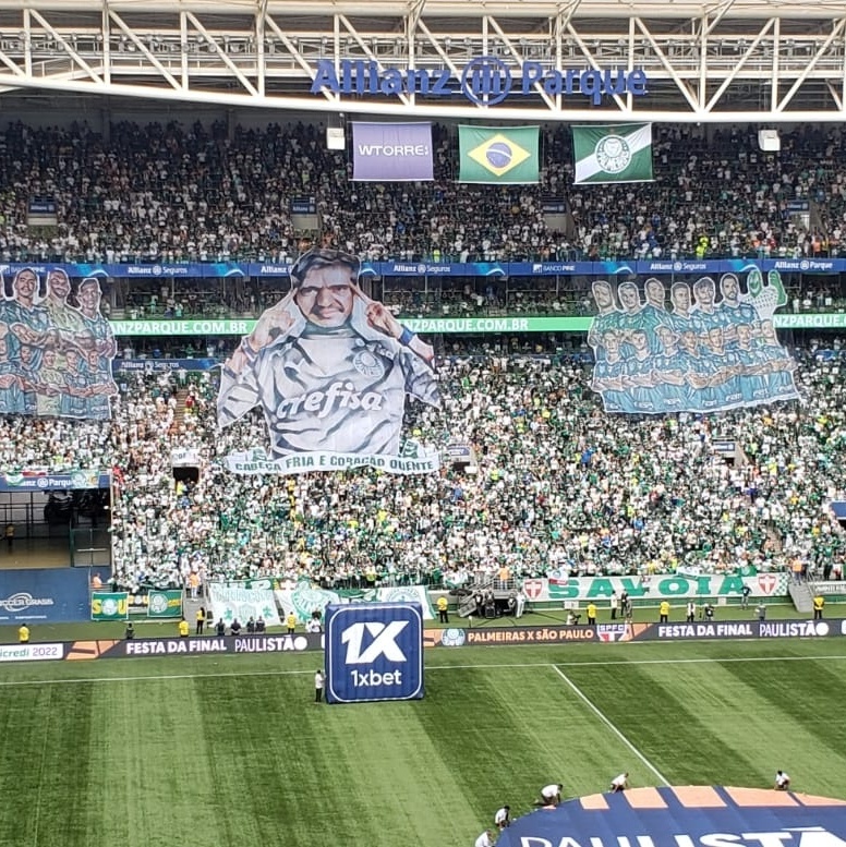 Torcida do Palmeiras prepara mosaico para jogo diante do Deportivo Pereira  - Lance!