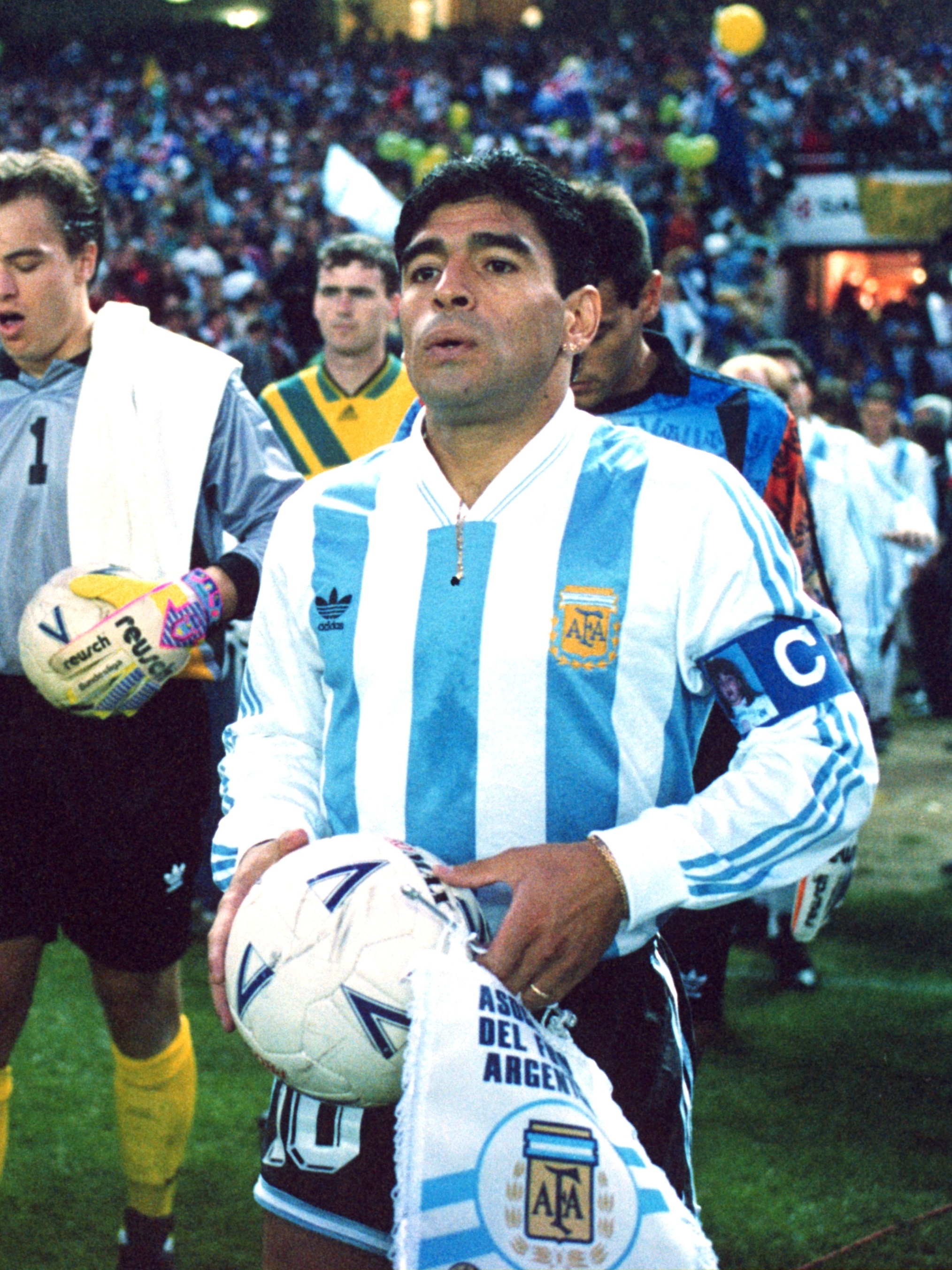 Brasil x Argentina no Recife, em 1994, teve Maradona e estreia de