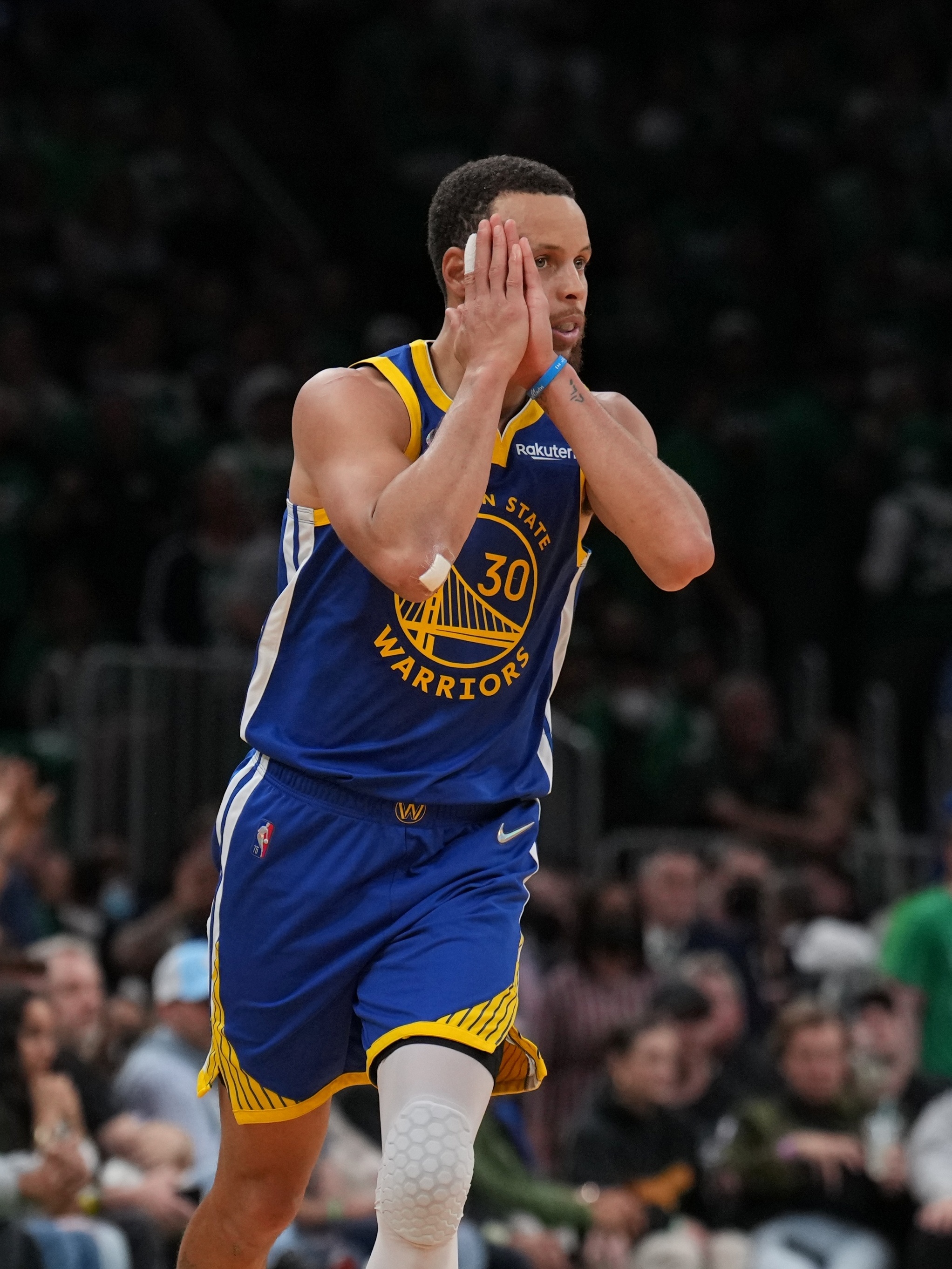 NBA: Curry não acerta arremesso de três pontos após quase quatro anos