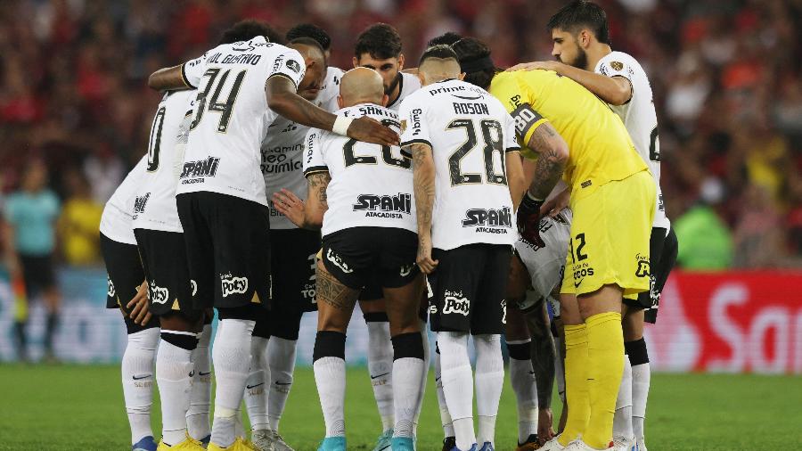 Jogadores do Corinthians no jogo contra o Flamengo, válido pelas quartas da Libertadores - Sergio Moraes/Reuters