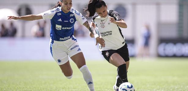 Cruzeiro e Corinthians empatam primeira final do Brasileiro Feminino com controversa decisão.