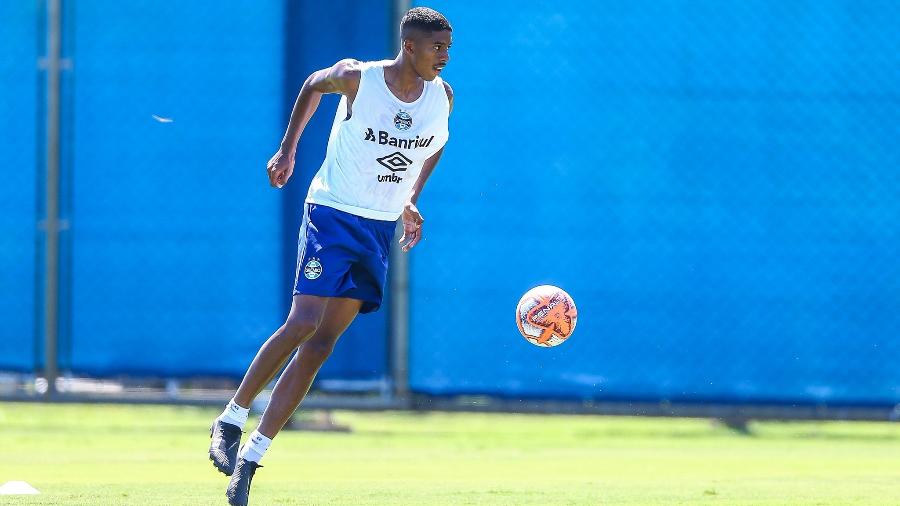 Aos 20 anos, Jean Pyerre ganhará cada vez mais espaço como reserva de Luan  - Lucas Uebel/Grêmio