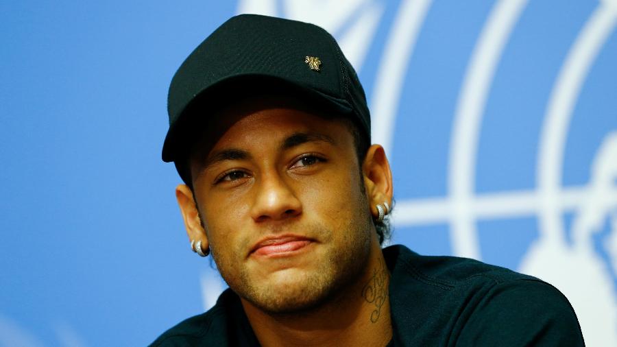 Neymar durante anúncio como embaixador da Handicap International, em 2017  - Denis Balibouse/Reuters