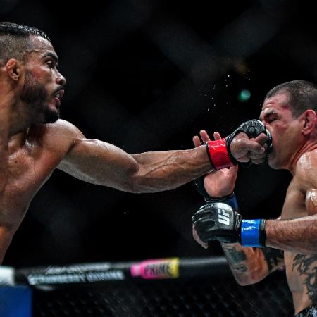 Ismael 'Marreta' Bonfim dominou Vinc Pichel e venceu por decisão unânime no UFC Rio