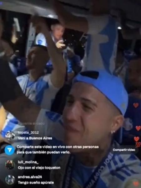 Enzo Fernández gravou vídeo de jogadores argentinos cantando música racista e transfóbica após título da Copa América