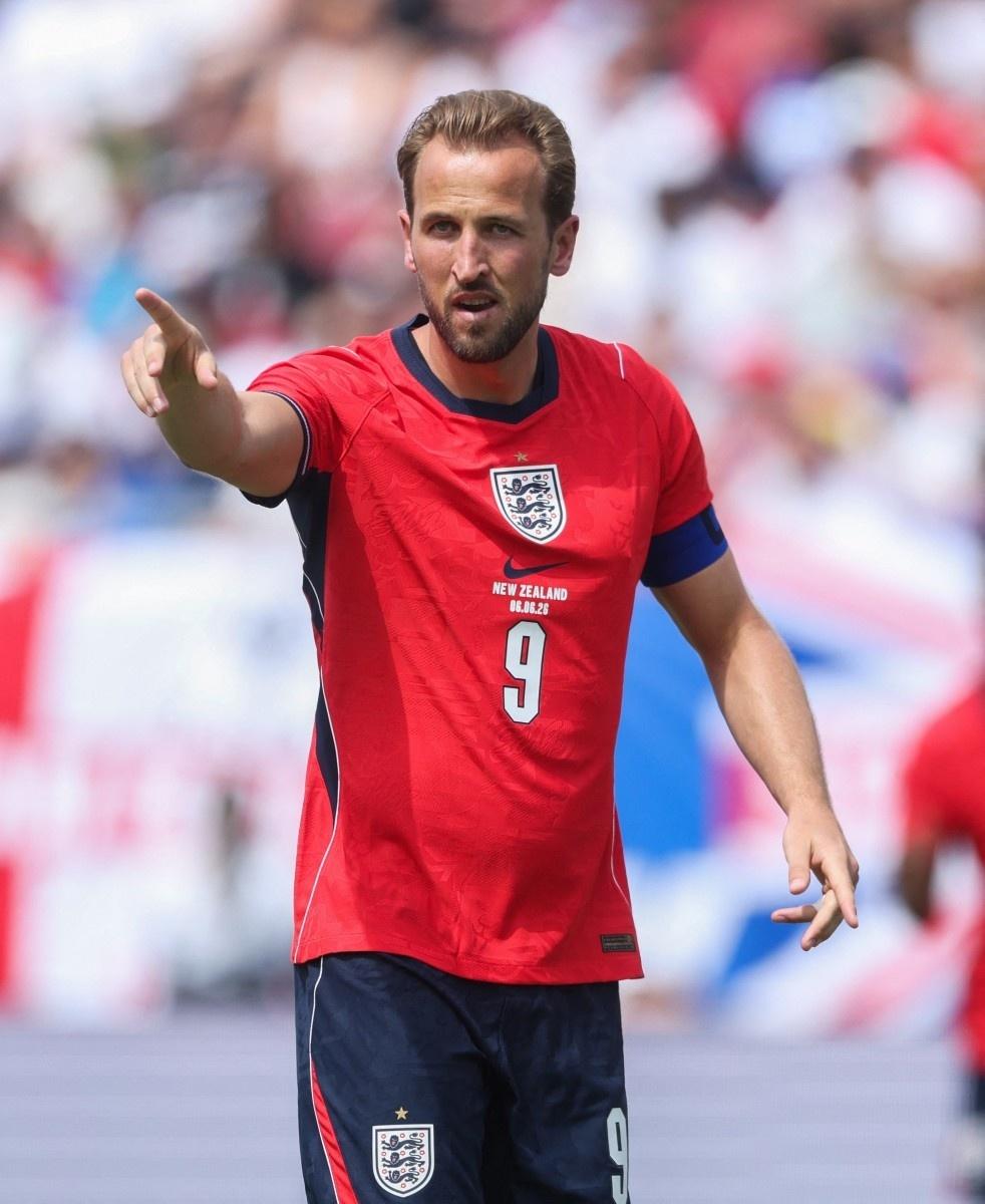 Harry Kane comemora gol marcado em amistoso entre Inglaterra e Nova Zelândia - undefined