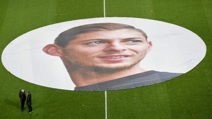 Emiliano Sala foi homenageado antes de jogo do Nantes - SEBASTIEN SALOM GOMIS / AFP