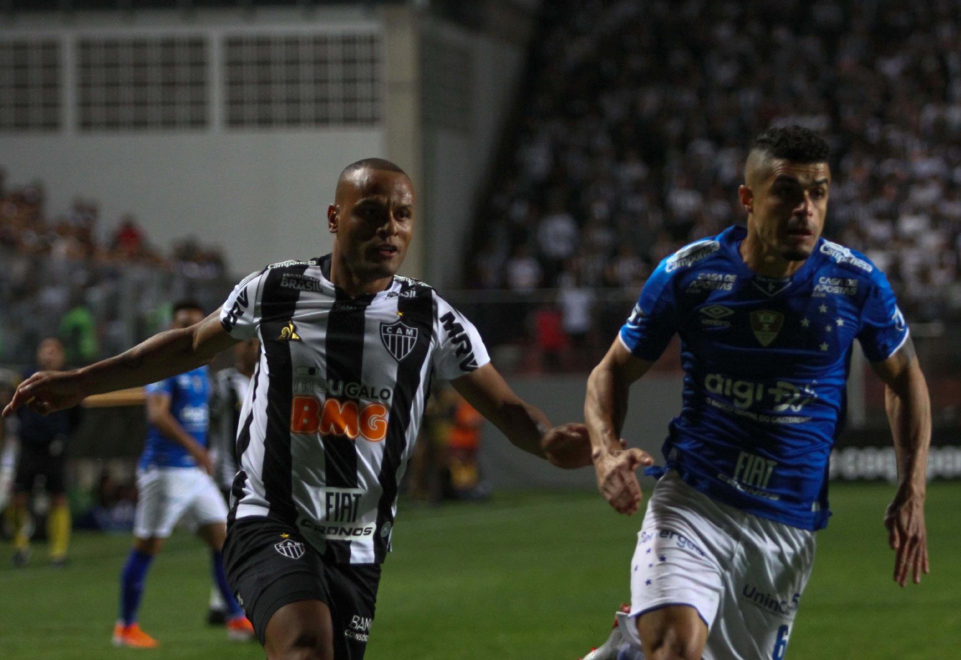 Cruzeiro perde no Independência, mas avança na Copa do Brasil