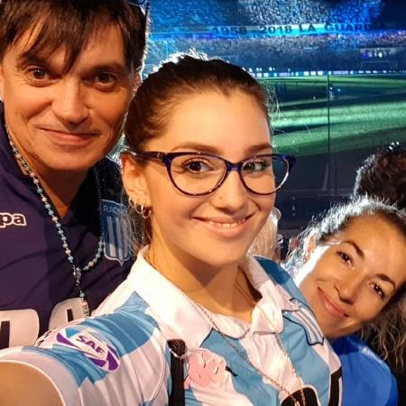 Melody Pasini, namorada de Centurión, em jogo do Racing - Reprodução/Instagram