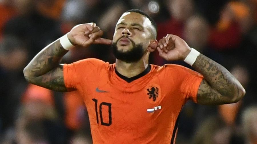 Memphis Depay comemora gol na vitória da Holanda sobre Gibraltar pelas Eliminatórias da Copa do Mundo -  REUTERS/Piroschka Van De Wouw