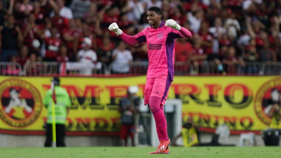 Hugo Souza comemora gol do Flamengo no Maracanã - Gilvan de Souza/Flamengo
