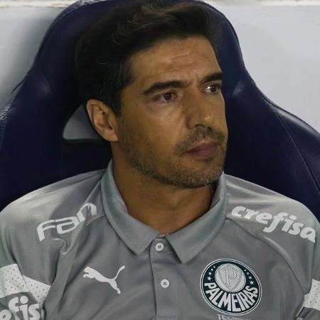 Abel Ferreira, técnico do Palmeiras, durante jogo contra o Ituano - YURI MURAKAMI/FOTOARENA/FOTOARENA/ESTADÃO CONTEÚDO