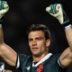 Vasco luta contra o tempo para renovar com o goleiro Léo Jardim; entenda