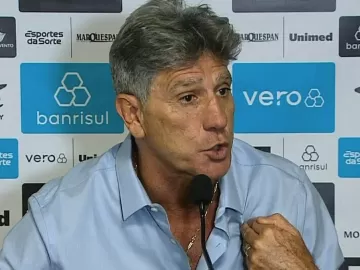 Renato Gaúcho se irrita com repórter e desmente atitude de Pavón no Grêmio