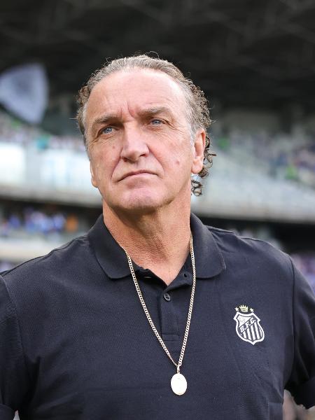 Cuca estreou pelo Santos neste domingo, contra o Cruzeiro
