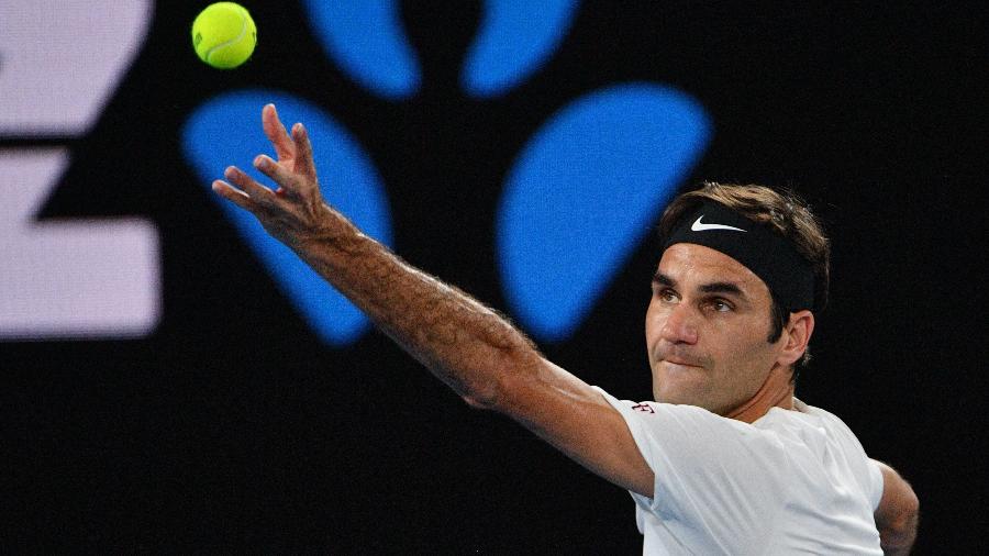 Roger Federer em ação contra Jan-Lennard Struff no Aberto da Austrália - Saeed Khan/AFP