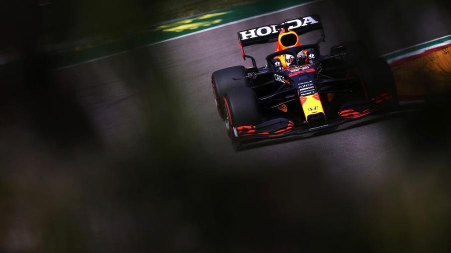 A Red Bull do líder Max Verstappen seria o carro mais prejudicado pelos novos testes de flexibilidade - Getty Images