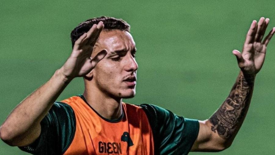 João Lucas desperta interesse de outros clubes goianos após saída do Goiás - Reprodução/Instagram