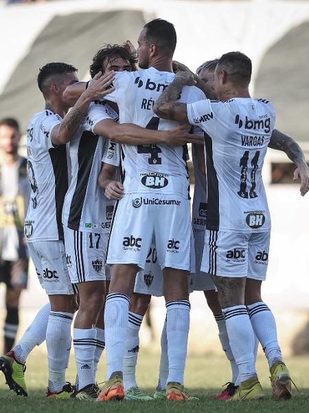 Jogadores do Atlético-MG comemoram gol contra o Democrata VG em jogo do Mineiro - Pedro Souza / Atlético