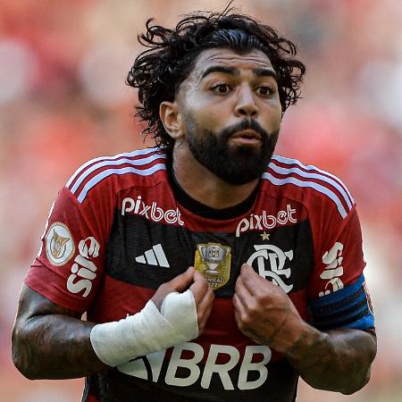 Gabigol joga ou começa no banco depois de sua festa de aniversário?