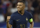 Mbappé marca, França vence Grécia e segue 100% nas Eliminatórias da Euro - GONZALO FUENTES/REUTERS