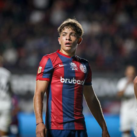Agustín Giay, do San Lorenzo, é um pedido do técnico Abel Ferreira