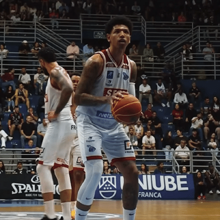 Franca vence Pinheiros no NBB - Divulgação/@sesifrancabasquete