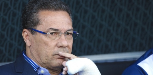Treinador já vê rebaixamento batendo na porta e liga o alerta no Cruzeiro - Marcello Zambrana/Light Press/Cruzeiro