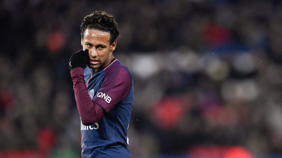 Neymar durante jogo entre PSG e Dijon pelo Campeonato Francês - Christophe Simon/AFP