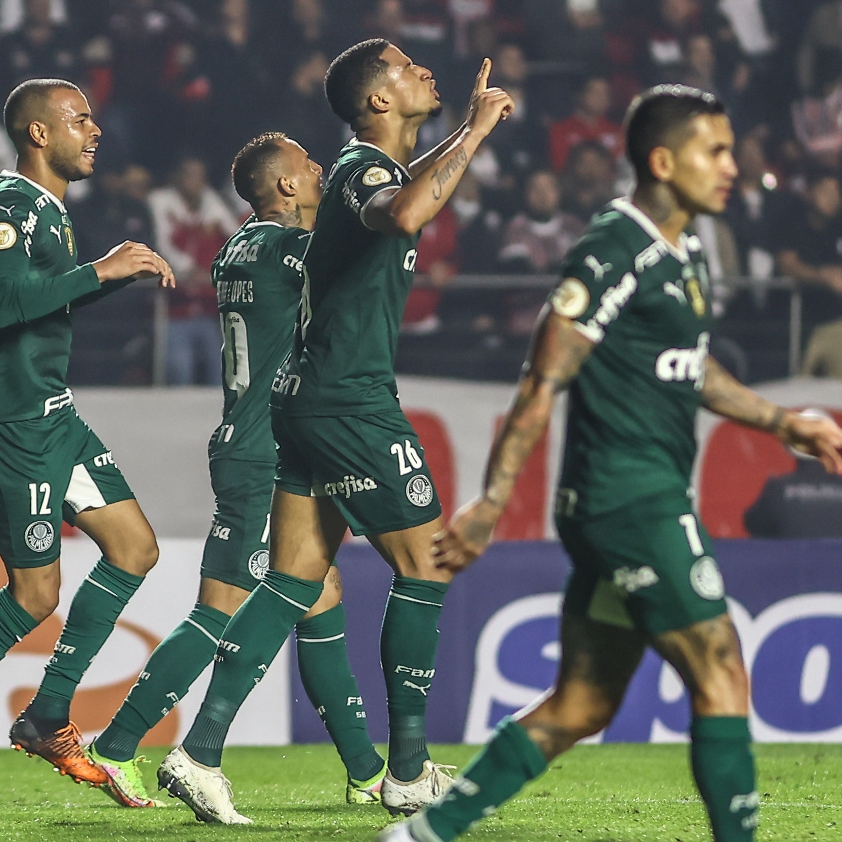 SÃO PAULO, SP - 17.03.2022: PALMEIRAS X CORINTHIANS - Gustavo Gómez in the  match between Palmeiras X Corinthians, valid for the 6th round (delayed) of  the 2022 Campeonato Paulista, held at the