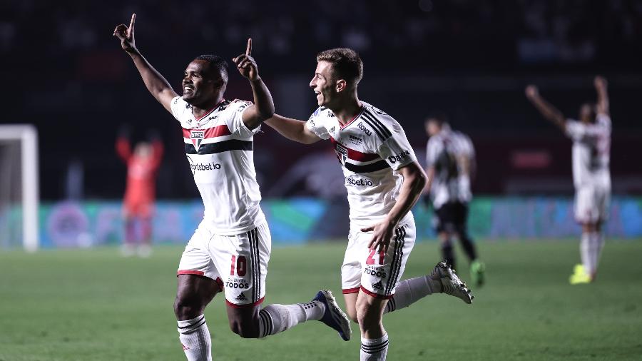 São Paulo tem vantagem nas Copas e DM 'vazio' como arma em mês decisivo