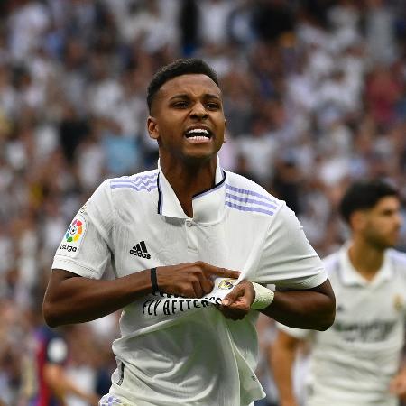 Rodrygo marcou.o terceiro gol do Real Madrid no El Classico - PIERRE-PHILIPPE MARCOU / AFP