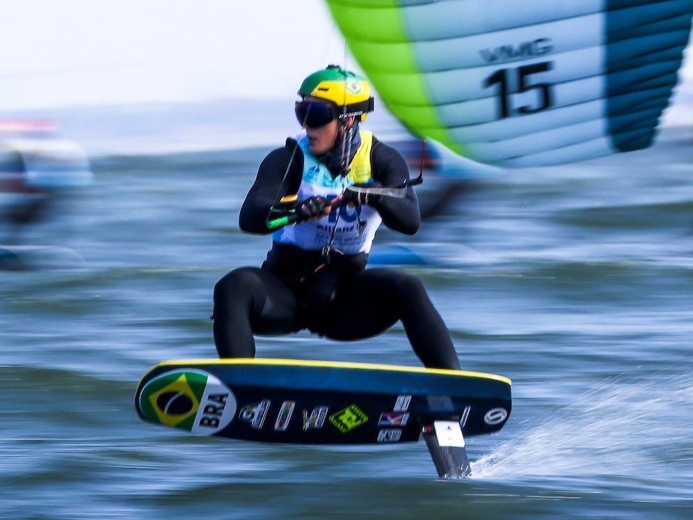 Matheus Isaac e Bruno Lobo levam Brasil a Paris em classes radicais da vela