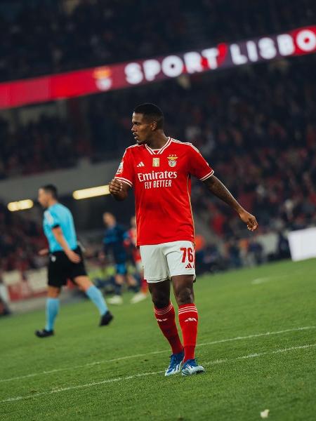 Gustavo Marques, do Benfica, em ação durante duelo pelo Campeonato Português Gustavo Marques, do Benfica, em ação durante duelo pelo Campeonato Português