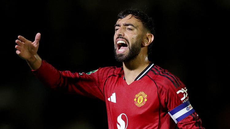 Bruno Fernandes foi acionado durante a partida e viu United cravar 2 a 2 no fim Bruno Fernandes foi acionado durante a partida e viu United cravar 2 a 2 no fim