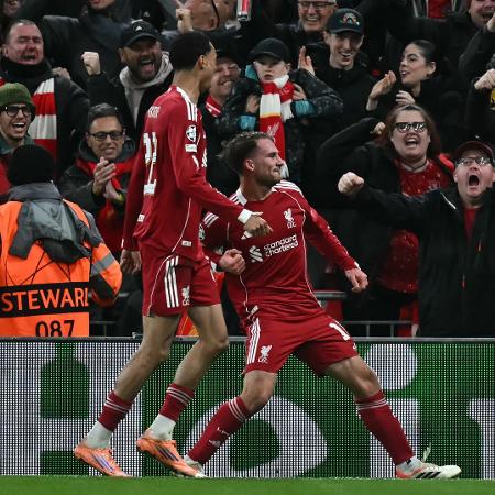 Mac Allister comemora gol em Liverpool x Real Madrid, jogo da Champions League