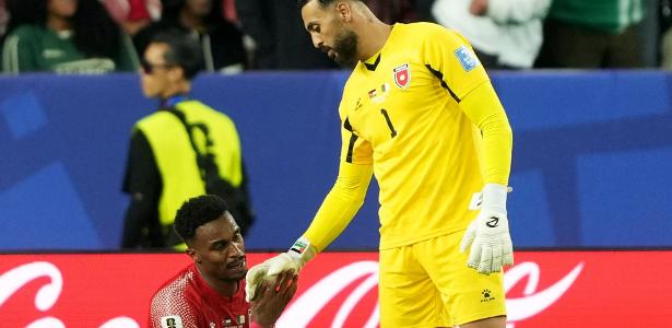'Tivemos azar e pedimos desculpas', diz goleiro da Jordânia após eliminaçăo