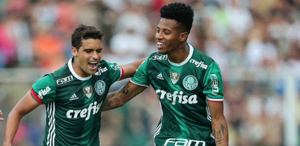 Palmeiras comemora gol contra Figueirense em Florianópolis: ótimo retrospecto fora de casa  - Heuler Andrey/Getty Images