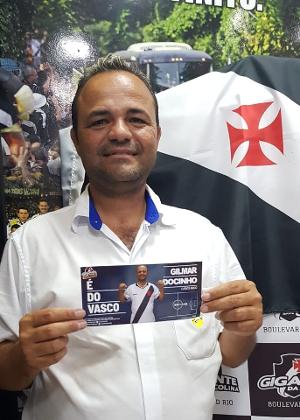 Taxista Gilmar ganhou outros mimos dos vascaínos - Arquivo Pessoal - Arquivo Pessoal
