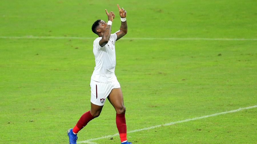 Y. González é aprovado nos exames e acerta com Corinthians; confira