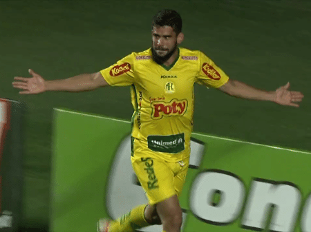 Sao Paulo E Eliminado Para O Mirassol E Rivais Nao Perdoam Nos Memes Corneta Fc Uol
