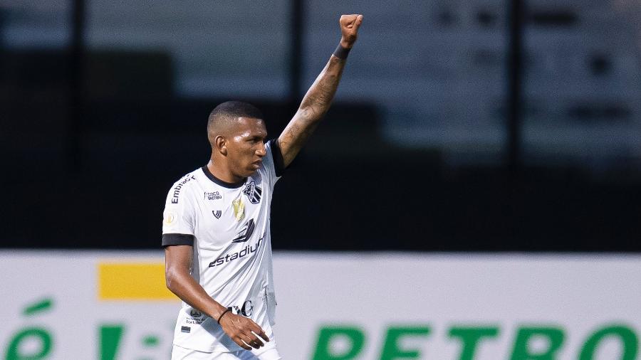 Leo Chu comemora gol marcado pelo Ceará contra o Vasco pelo Brasileirão 2020 - Jorge Rodrigues/AGIF