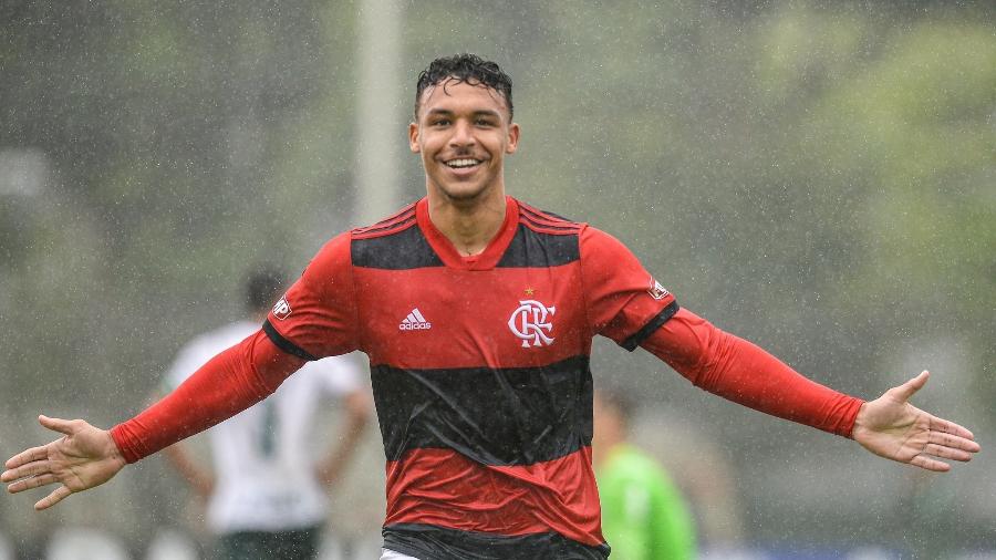 Flamengo goleou o Palmeiras por 7 a 3 na semifinal da Copa do Brasil sub-17 - Marcelo Cortes / CRF