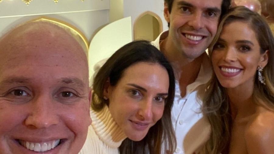 Comentarista da TV Globo e sua esposa, Renata, marcaram presença na festa da pequena Esther, filha de Kaká e Carol Dias - Reprodução/Instagram