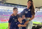 Superstição? Esposa e filhos de Messi repetem camisa em jogos da Argentina - Reprodução/Instagram