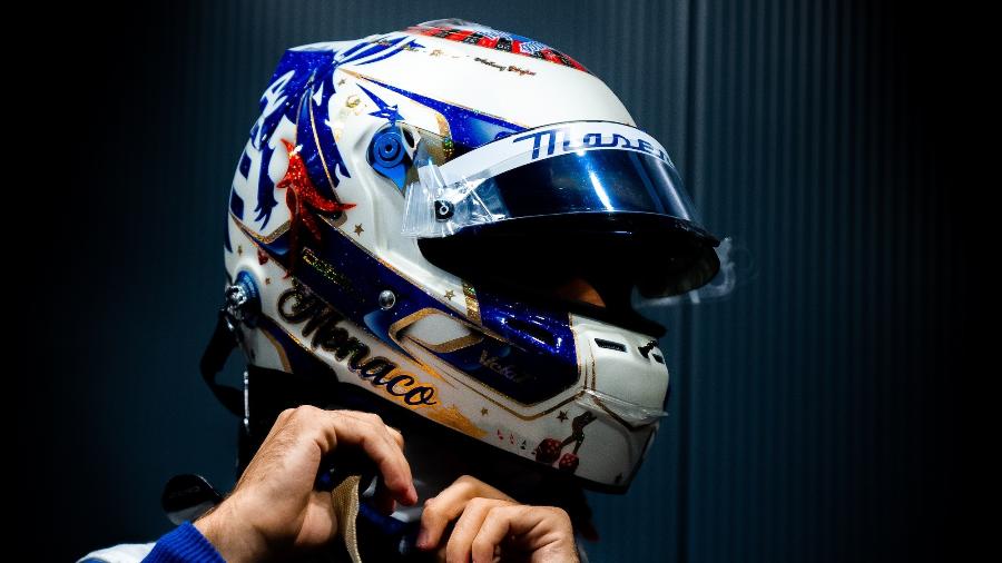 O brasileiro Felipe Drugovich no primeiro teste na Fórmula E, em abril