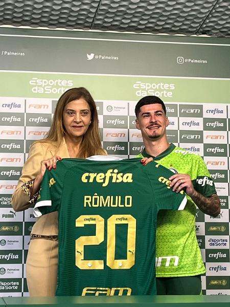 Rômulo foi apresentado com a camisa 20 no Palmeiras