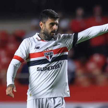 Liziero viaja com elenco para jogo contra o Fluminense pelo Brasileirão